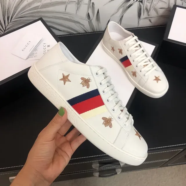 Gucci Ace أبيض أحمر جلد منخفض العلوي شبكي شريط تفاصيل نمط حياة أحذية رياضية 4
