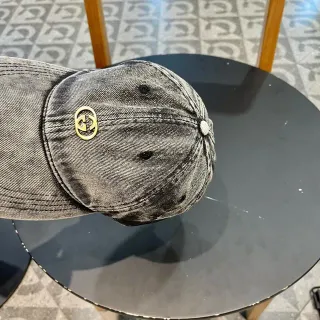 Gucci 酸洗牛仔棒球帽