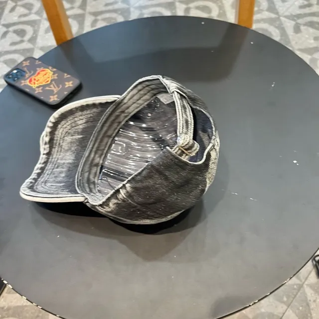 Gucci 酸洗牛仔棒球帽 8