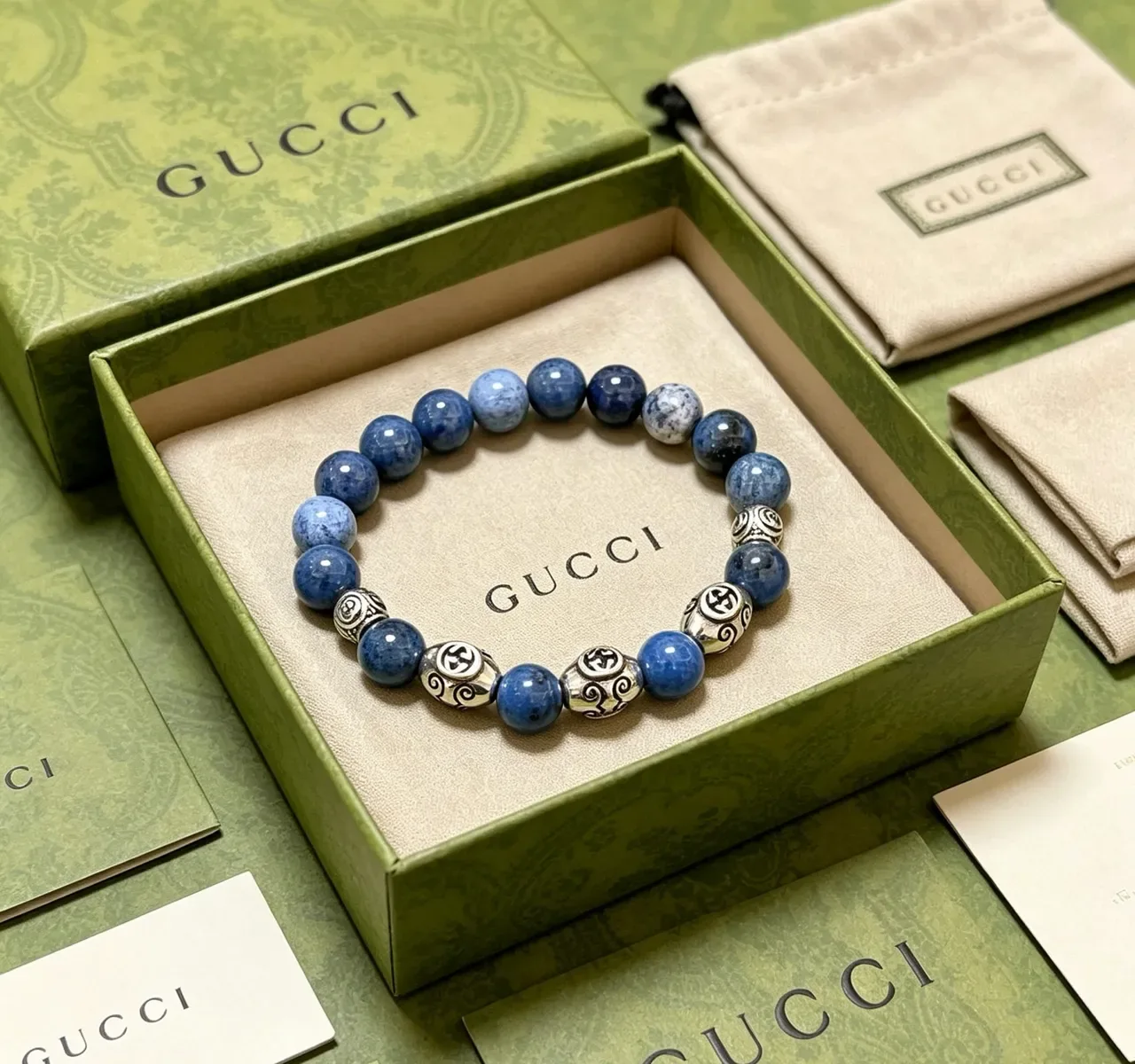 Gucci إسورة خرز حجري و charm interlocking G 6
