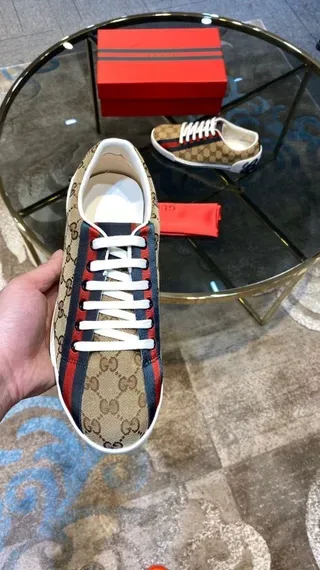 Gucci بيج أحمر GG Monogram قماش شريط ويب حذاء رياضي أسلوب حياة 4