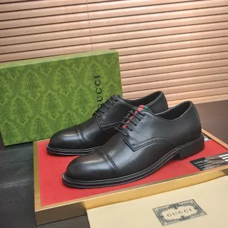 Gucci কালো ক্যাপ-টো অক্সফোর্ড জুতা