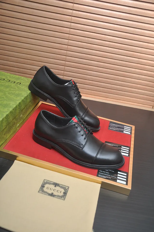 Gucci Black Cap-Toe Oxford Shoes 4