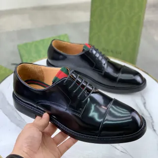 Gucci काला हरा चमकदार चमड़े की कैप टो ऑक्सफोर्ड जूते