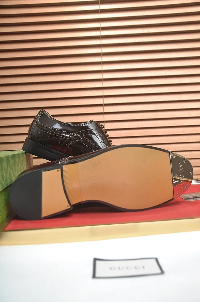 Gucci Brown Black Cap-Toe Patent Leather Brogue 3