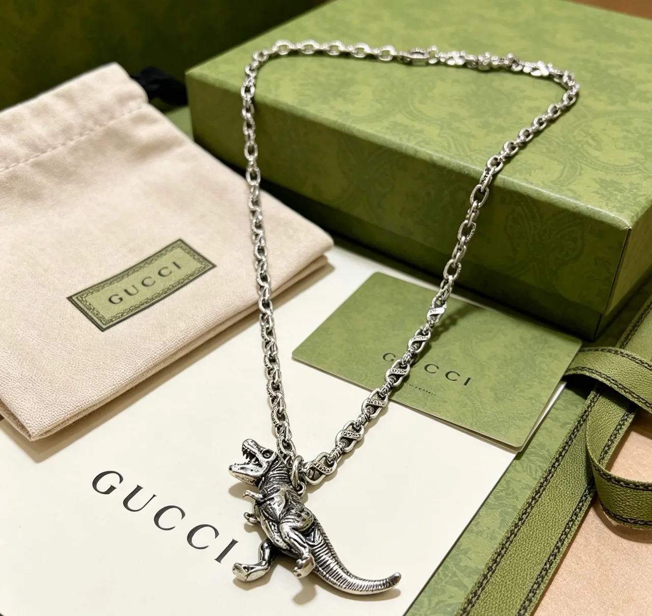 Gucci ডাইনোসর নেকলেস রূপালি টুইস্টেড-লিঙ্ক চেইন নেকলেস 9
