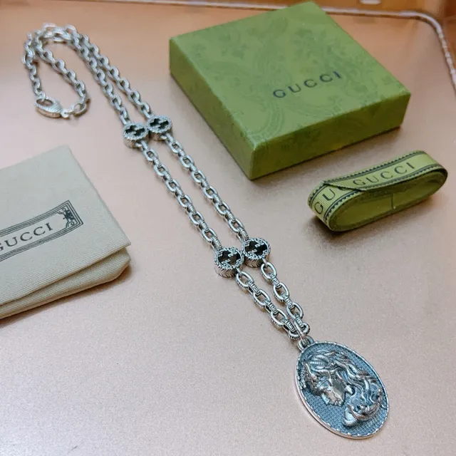 Gucci Dionysus سلسلة فضة أزرق متشابكة رابط G قلادة 4