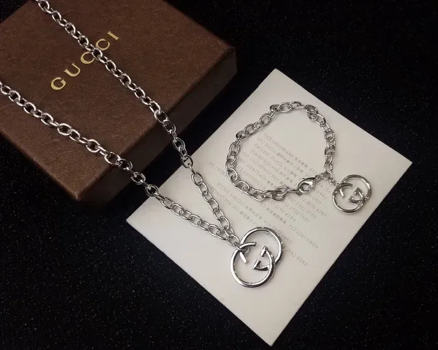 Gucci Double G Interlocking Logo Silver Chain Necklace 8