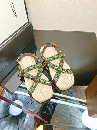 Gucci Embellished Brown and Emerald Green Gladiator Sandals 7