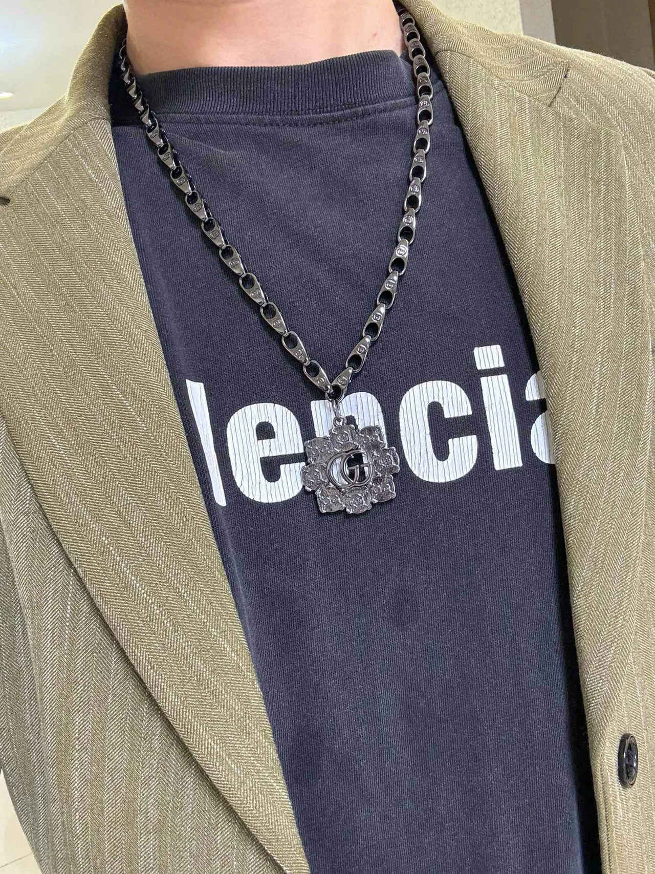 Gucci Floral GG Interlocking Logo Pendant Necklace 3