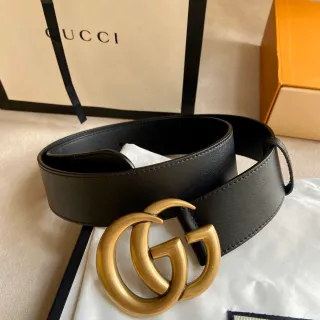 Gucci GG Marmont 黑色金色 Interlocking G 扣环 光滑皮革腰带