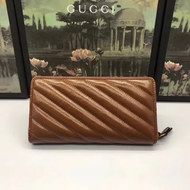 Gucci GG Marmont Carteira Longa de Couro Matelassê Marrom 9