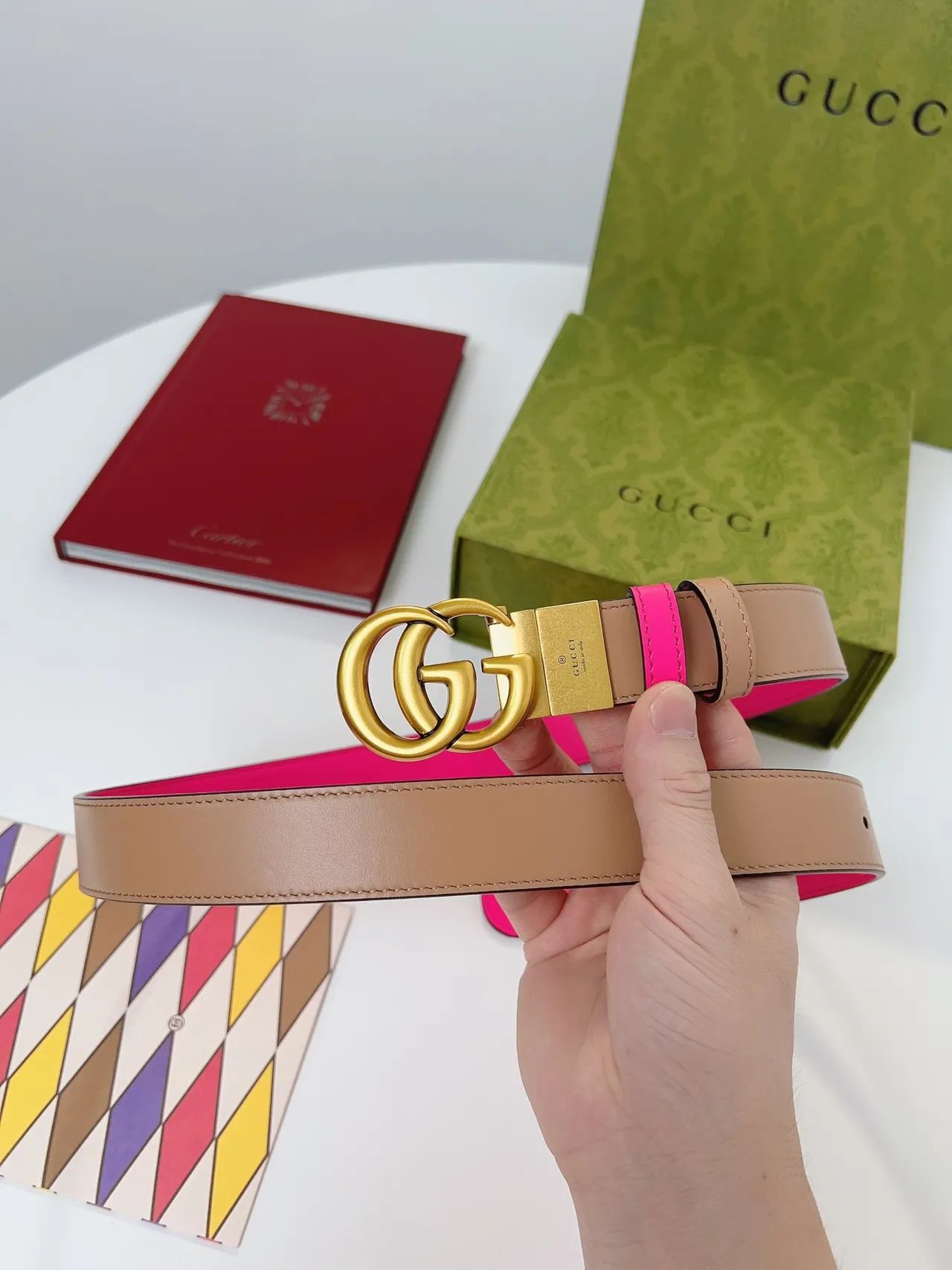 Gucci GG Marmont Ceinture en cuir réversible rose et beige 5