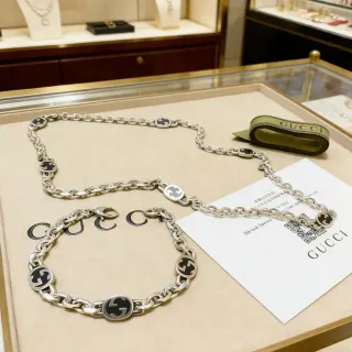 Collier Gucci GG Marmont Argent Noir Chaîne Chunky Oval-Link Interlocking G Médaillons