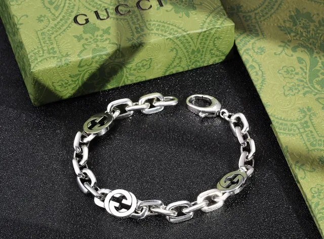 Bracelet Gucci GG Marmont Argent Vert Interlocking G Logo Links Chaîne Curb Épaisse 3
