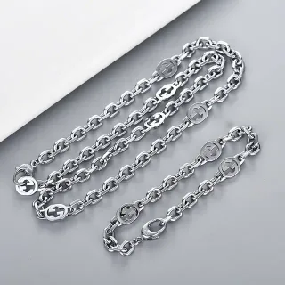 Gucci GG Marmont Silver-Toned Double G Logo Chain Necklace