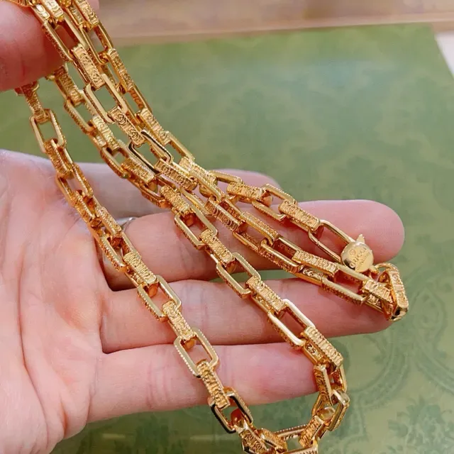 Gucci Gold-Tone Rectangular Link Textured Necklace 2