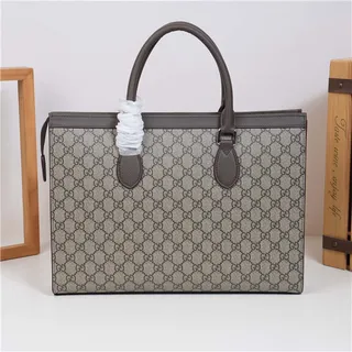 Gucci 灰绿色 结构化的 GG Monogram 帆布 Web Stripe 中心 托特包 15