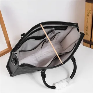 Gucci 灰绿色 结构化的 GG Monogram 帆布 Web Stripe 中心 托特包 21