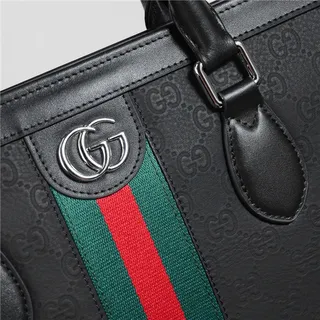 Gucci 灰绿色 结构化的 GG Monogram 帆布 Web Stripe 中心 托特包 23