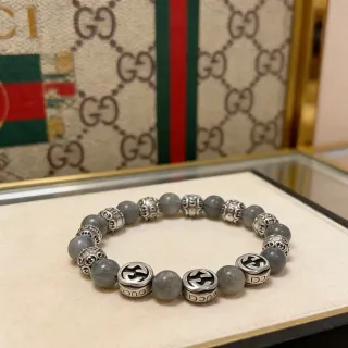 Gucci سوارة رمادي فضي مرصع حجر ومعدن