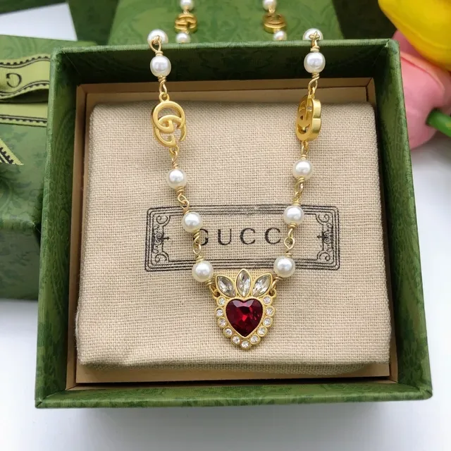 Collier Gucci Pendentif Cœur Perlé Or 6