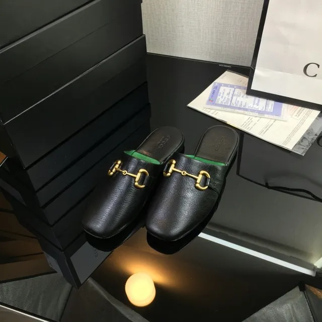 Gucci Horsebit 1955 Sapatos Casuais de Couro Preto Verde com Fivela 4