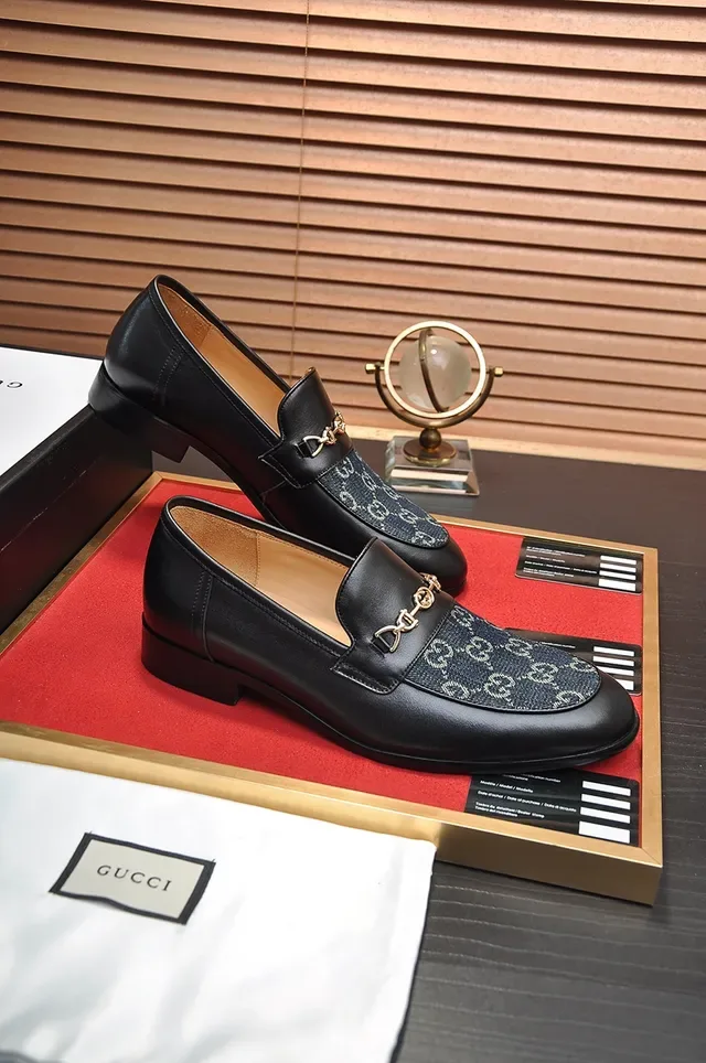 Gucci Horsebit 1955 Mocassins en Cuir Noir et GG Monogram 4