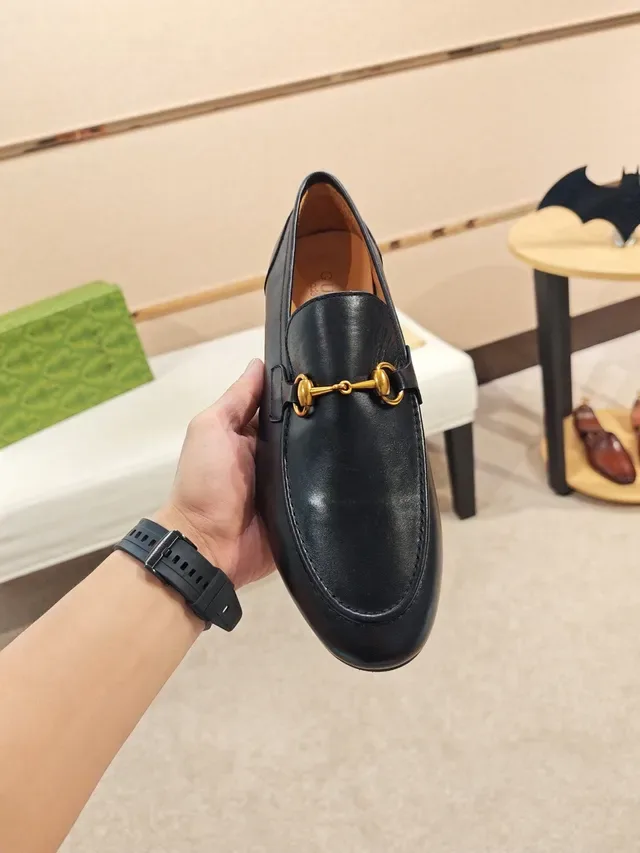لوفر Gucci Horsebit 1955 من جلد أسود بهورسبيت ذهبي 5