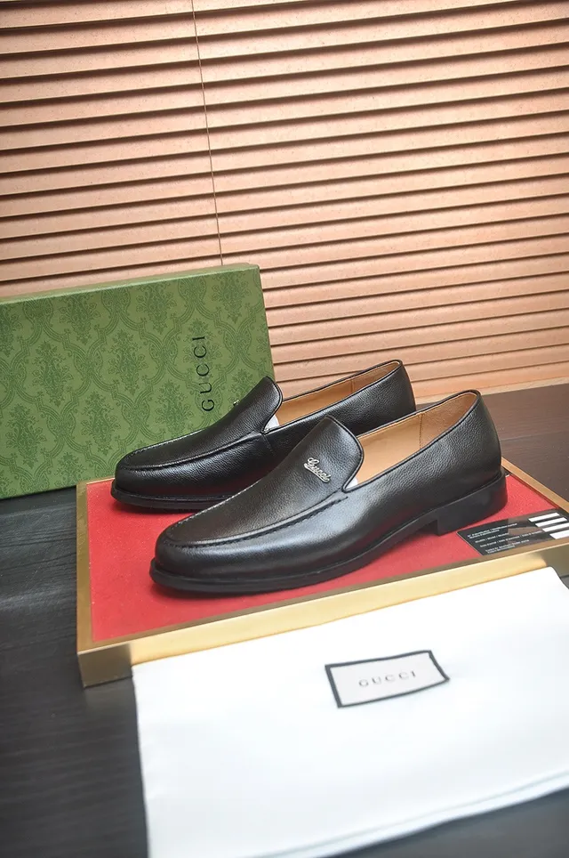 Gucci Horsebit 1955 Black Pebbled Leather Loafers 3