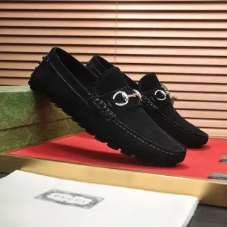 Gucci Horsebit 1955 काले स्यूड लोफर्स