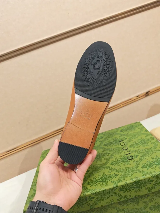 Gucci Horsebit 1955 Brown Beige Buckle Two-Tone Leather Loafer 2