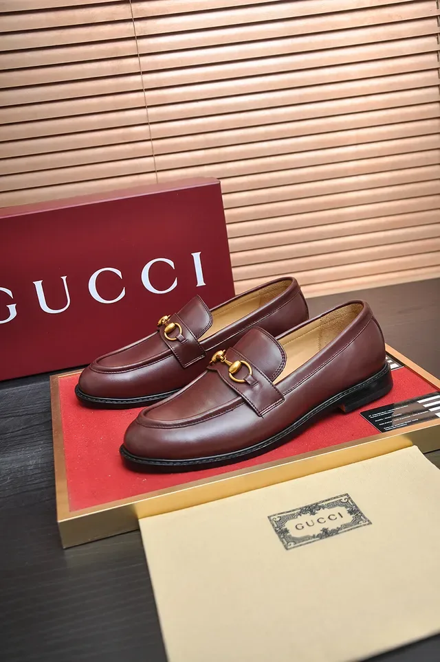 Gucci Horsebit 1955 बर्गंडी गोल्ड चमड़े का बकल लूफर 4