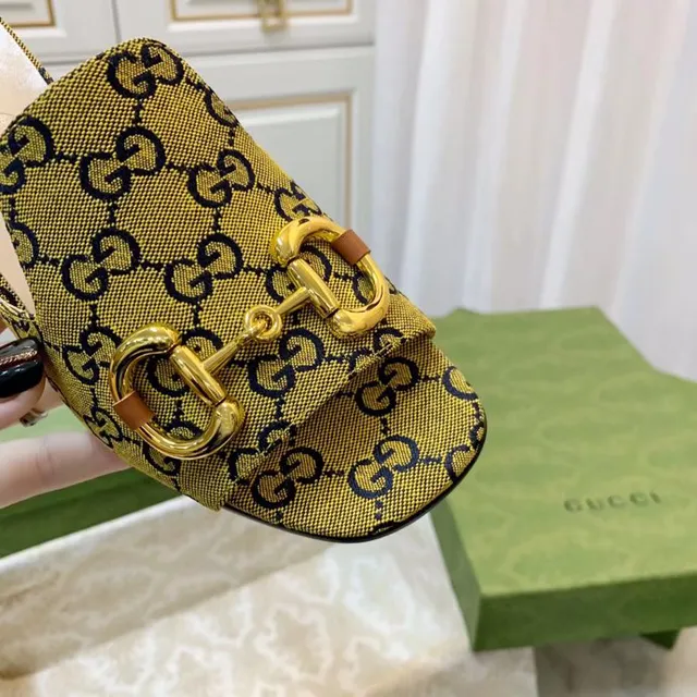 Gucci Horsebit 1955 GG Monogram ذهبي Horsebit Mule Loafers 2