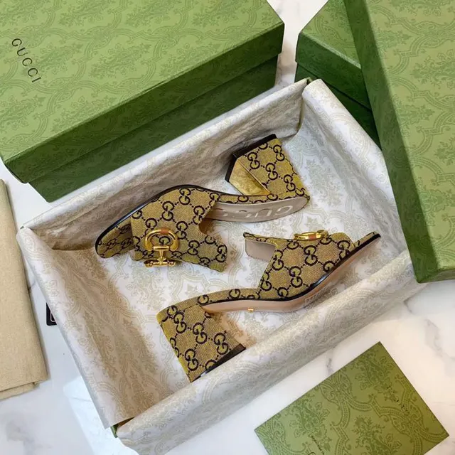 Gucci Horsebit 1955 GG Monogram ذهبي Horsebit Mule Loafers 9