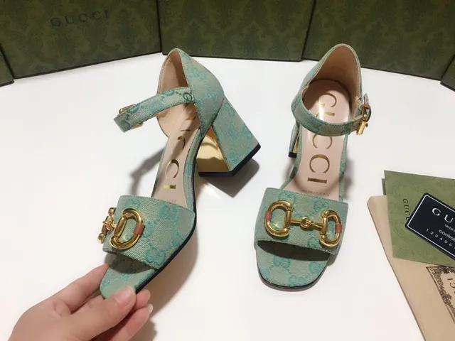 جوتشي Horsebit 1955 أخضر نعناع Jacquard Horsebit Gladiator Sandals 3