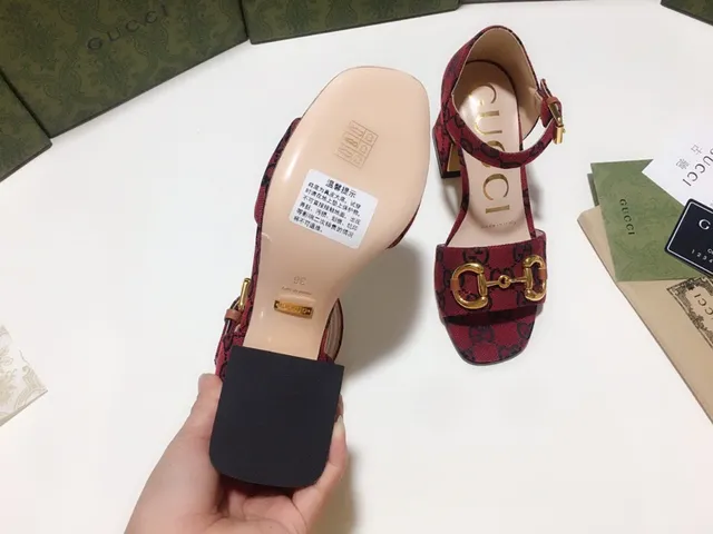 Gucci Horsebit 1955 लाल और नेवी GG Monogram ग्लाडिएटर सैंडल 3