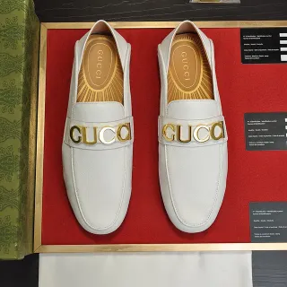 Gucci Horsebit 1955 सादा चामडा Gold-Tone लोगो लुफार