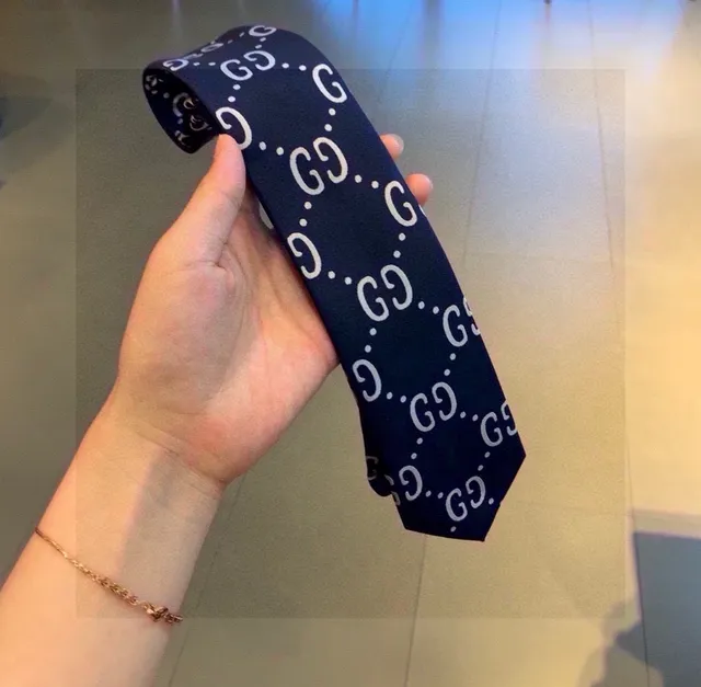 Gucci Interlocking GG Monogram Navy gravata 5