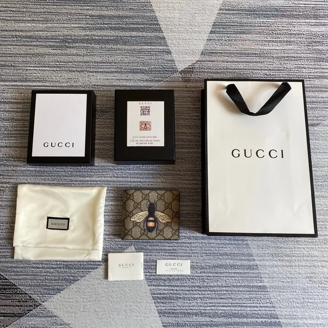 Gucci Kingsnake Print কালো Saffiano Leather ছোট বাটোয়া 20