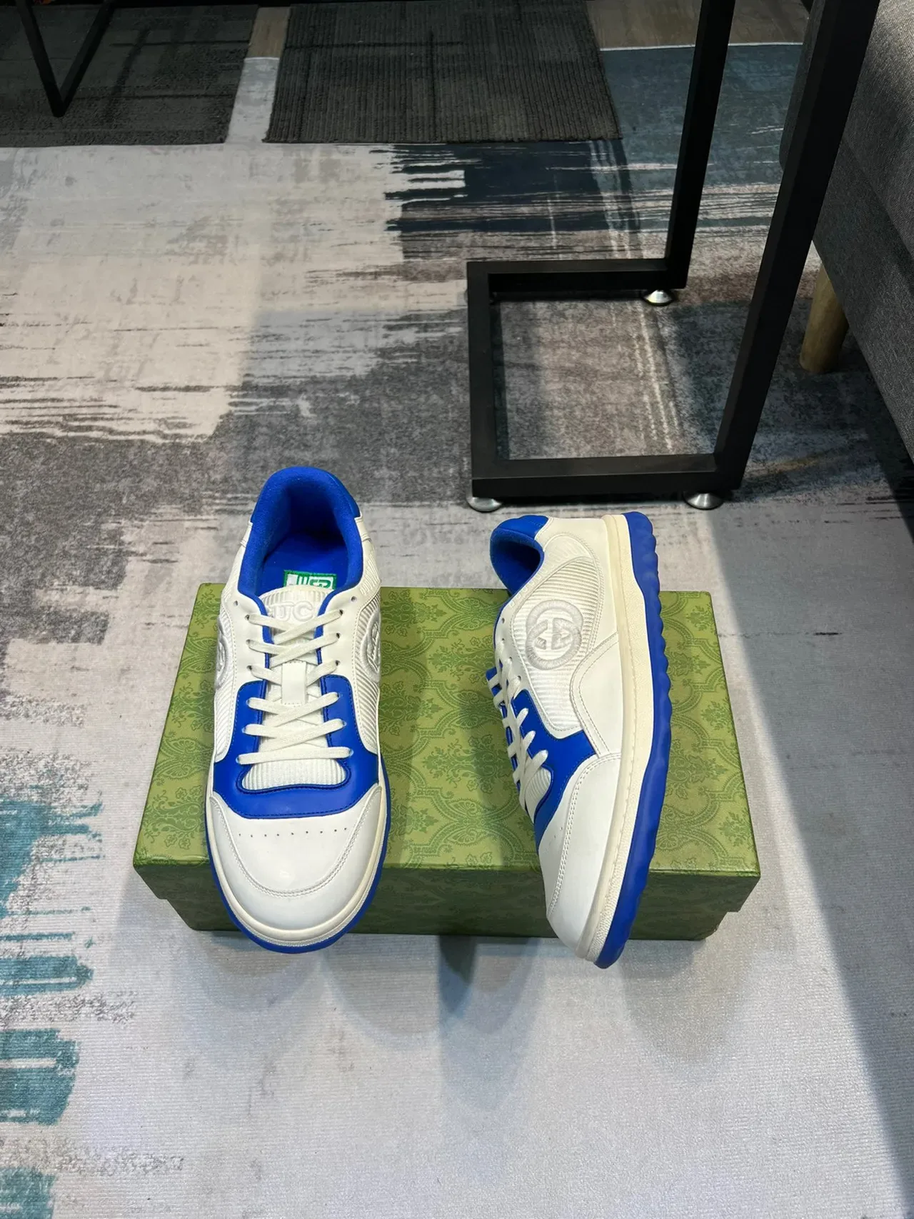 Gucci Lifestyle حذاء رياضي أبيض وأزرق منخفض 4