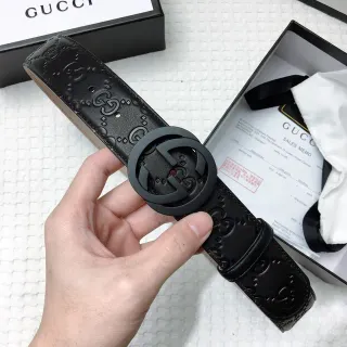 Gucci Ophidia Cinto de couro preto com monograma GG embossed