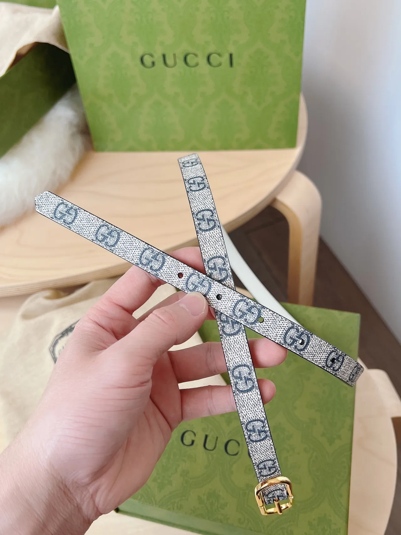 Gucci Ophidia ধূসর সাদা GG Supreme ক্যানভাস সংকীর্ণ সিলুয়েট চামড়ার বেল্ট 6