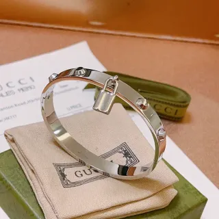 Gucci Padlock فضة بيج صلب مفصل سوار تشارم