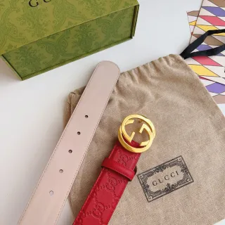 Gucci vermelho bege estampado GG monograma Gold-Tone interlocking G buckle couro