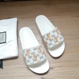 Gucci Screener Zapatillas con estampado de personajes de dibujos animados blancas
