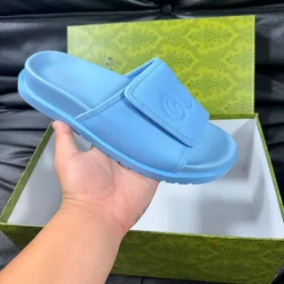 Gucci Screener 浅蓝色滑动拖鞋