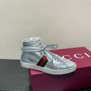 Gucci Screener Plata metálica Rayas web Zapatilla lifestyle