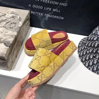 Gucci Screener Amarillo Mostaza y Burdeos GG Monogram Sandalias de plataforma