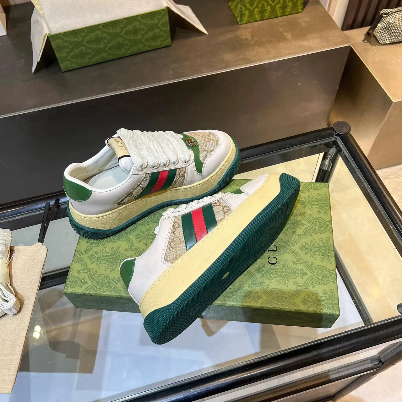 Gucci Screener Off-White এবং Beige GG Monogram Web Stripe লাইফস্টাইল স্নিকার 9
